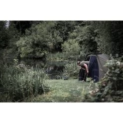 Trakker Tempest Brolly 100T Aquatexx EV 31 Trakker Tempest Brolly 100T Aquatexx EV -Trakker 201539 TRK L1 Tempest Brolly 100T AEV L1 Lifestyle 025 550x550w 1